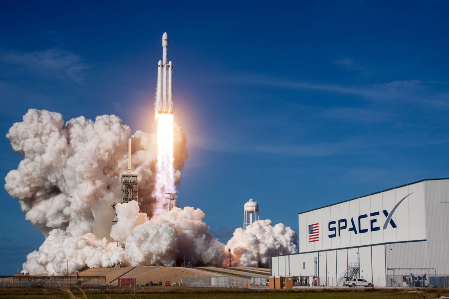 OneWeb Turns to SpaceX as its Satellites Launch Provider