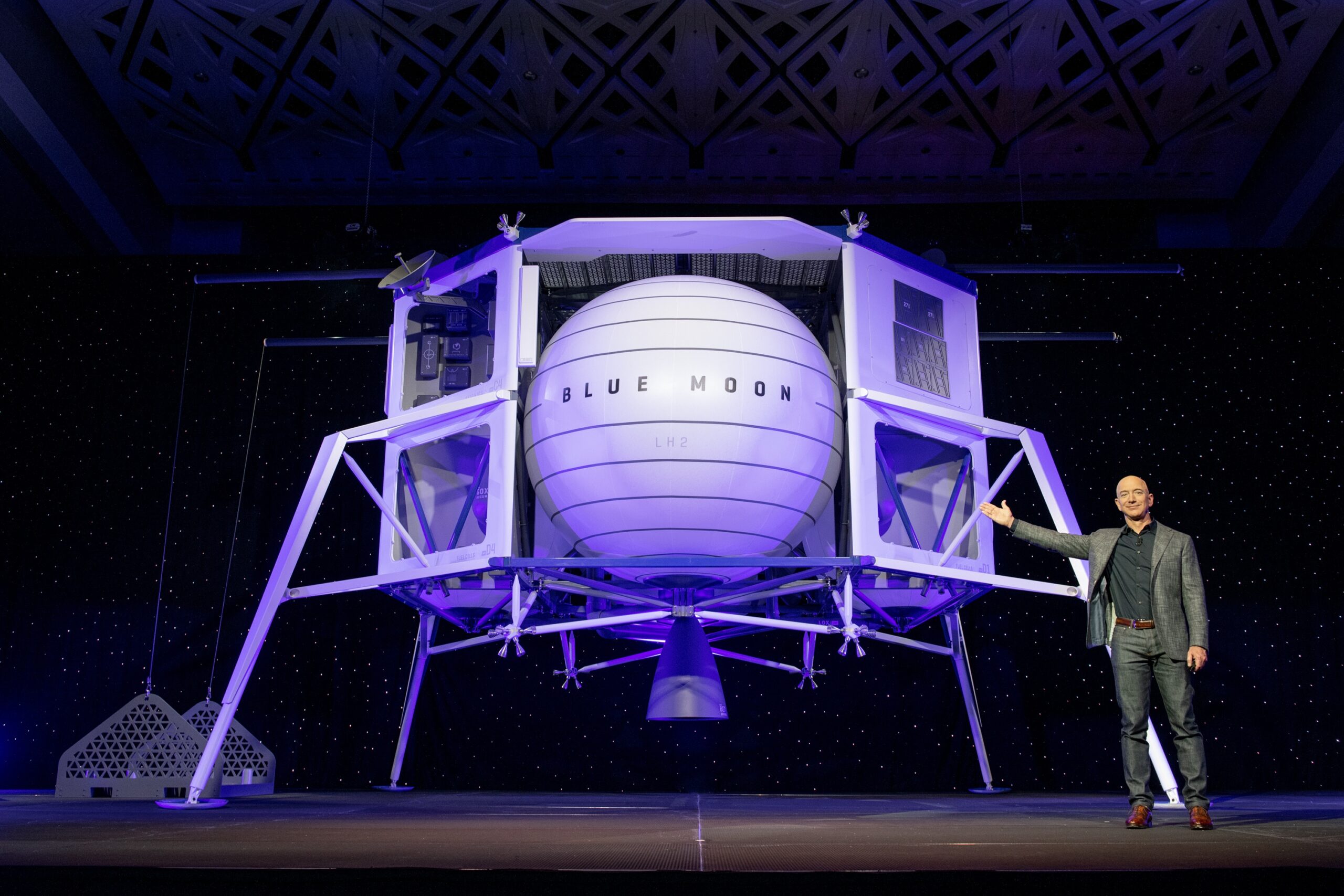 Bezos Jacklyn Ship Jeff Bezos Names Blue Origin Ship Jacklyn After