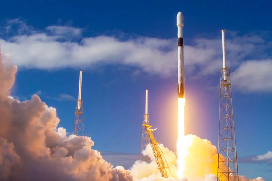 SpaceX Rocket Launch Successfully Takes Off From Cape Canaveral