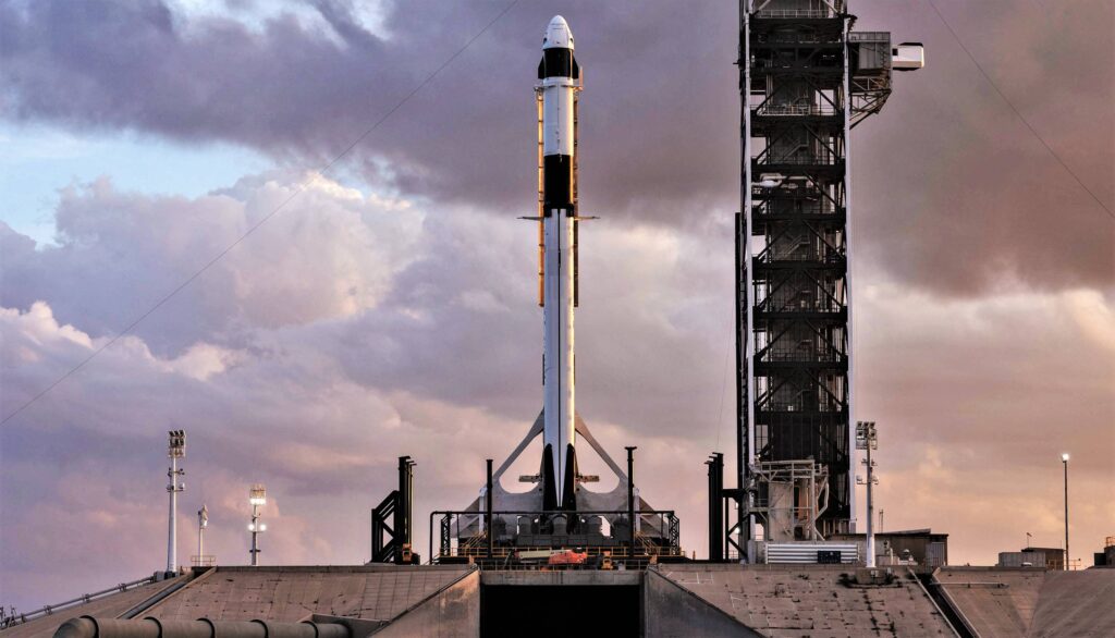 December 5th: SpaceÐ¥ Falcon 9â€” SpaceX CRS 21