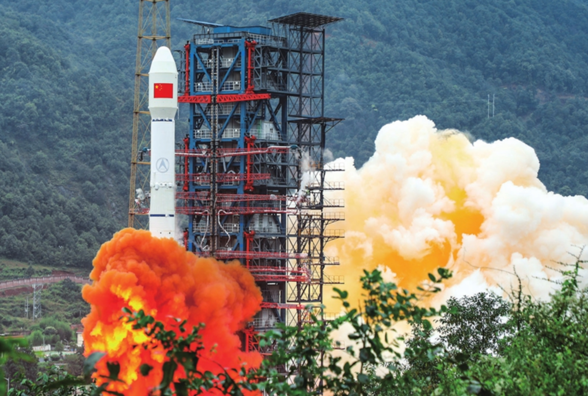 Classified Chinese Satellite Launch Aims at Testing Space Debris Removal Tech