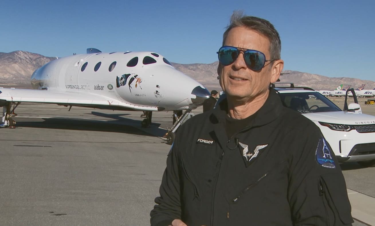 Mark Stucky, Virgin Galactic Test Pilot, Gets Fired and Joins Blue Origin