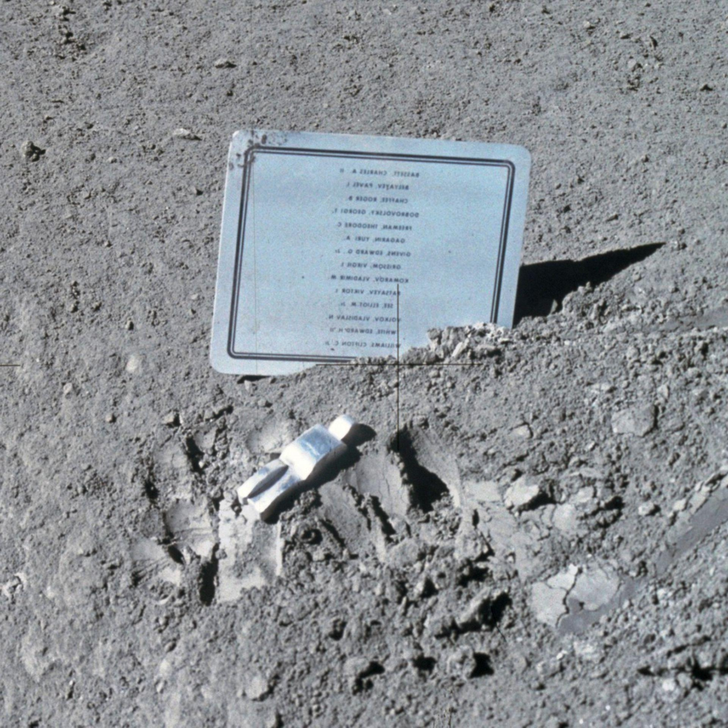 Memorial to the dead astronauts on the Moon