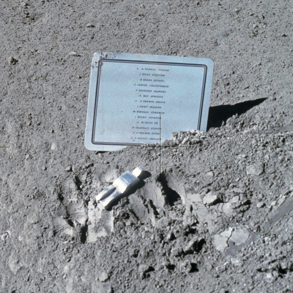 astronauts-who-died-in-2022