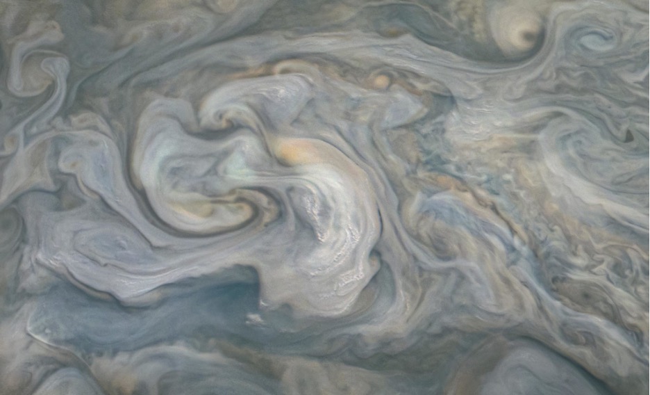 Shallow lightning on Jupiter surface