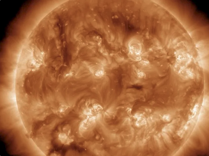Sunspot AR3354 Explodes: Blackout Hits!