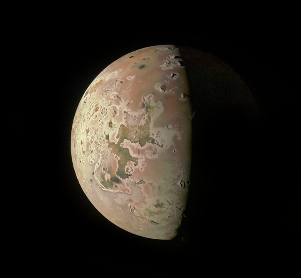 NASA Releases Juno Photos of Io