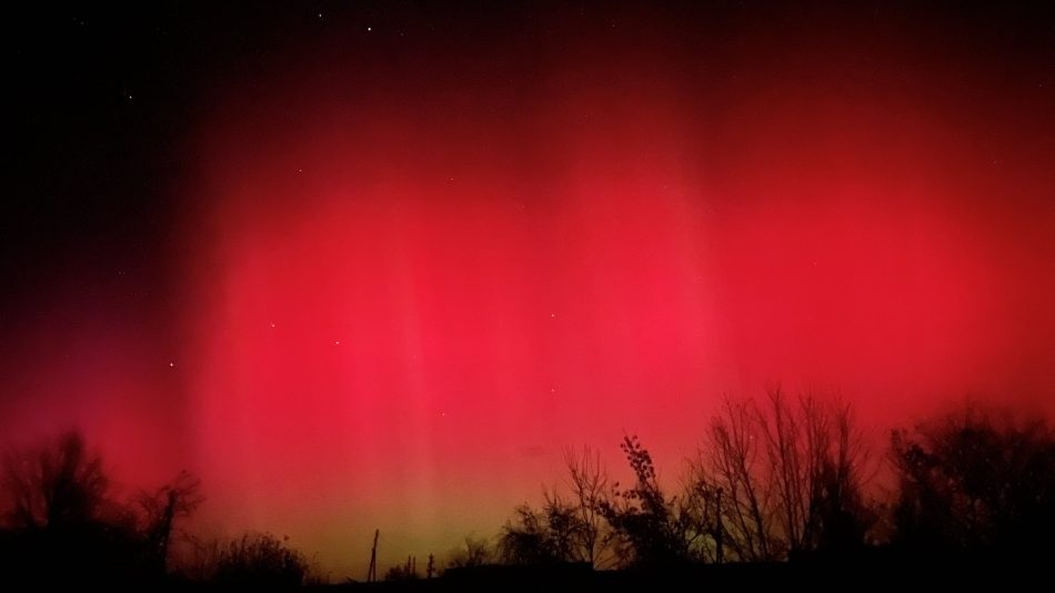 Northern lights Ukraine UK Greece image