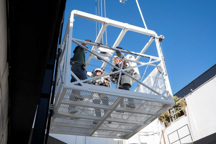 NASA Trains on the Starship Human Landing System Lift