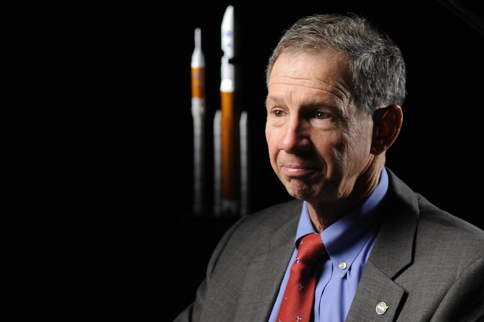 Former NASA Director, Michael Griffin, Criticizes The Artemis Project
