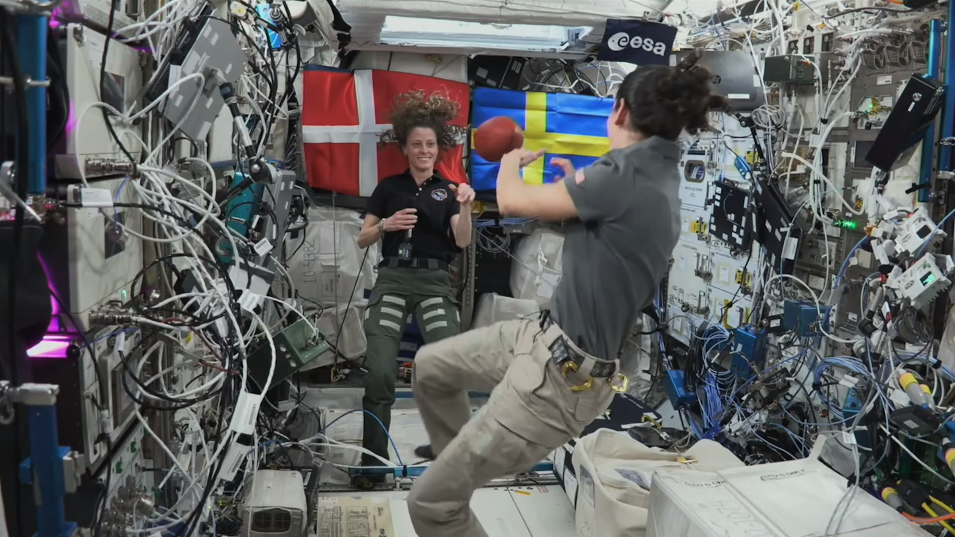 Super Bowl 2024 Reaches Outer Space: ISS Astronauts Play Football in Zero Gravity (Video)