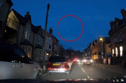 “Green Flash” Over England: A Meteor Was Seen in the Sky Above Lincolnshire, UK (VIDEO)