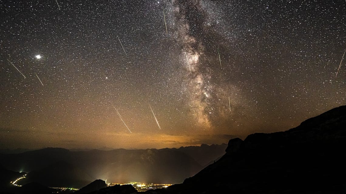 The Leonids Are Coming to the UK A Spectacular Meteor Shower Peaks