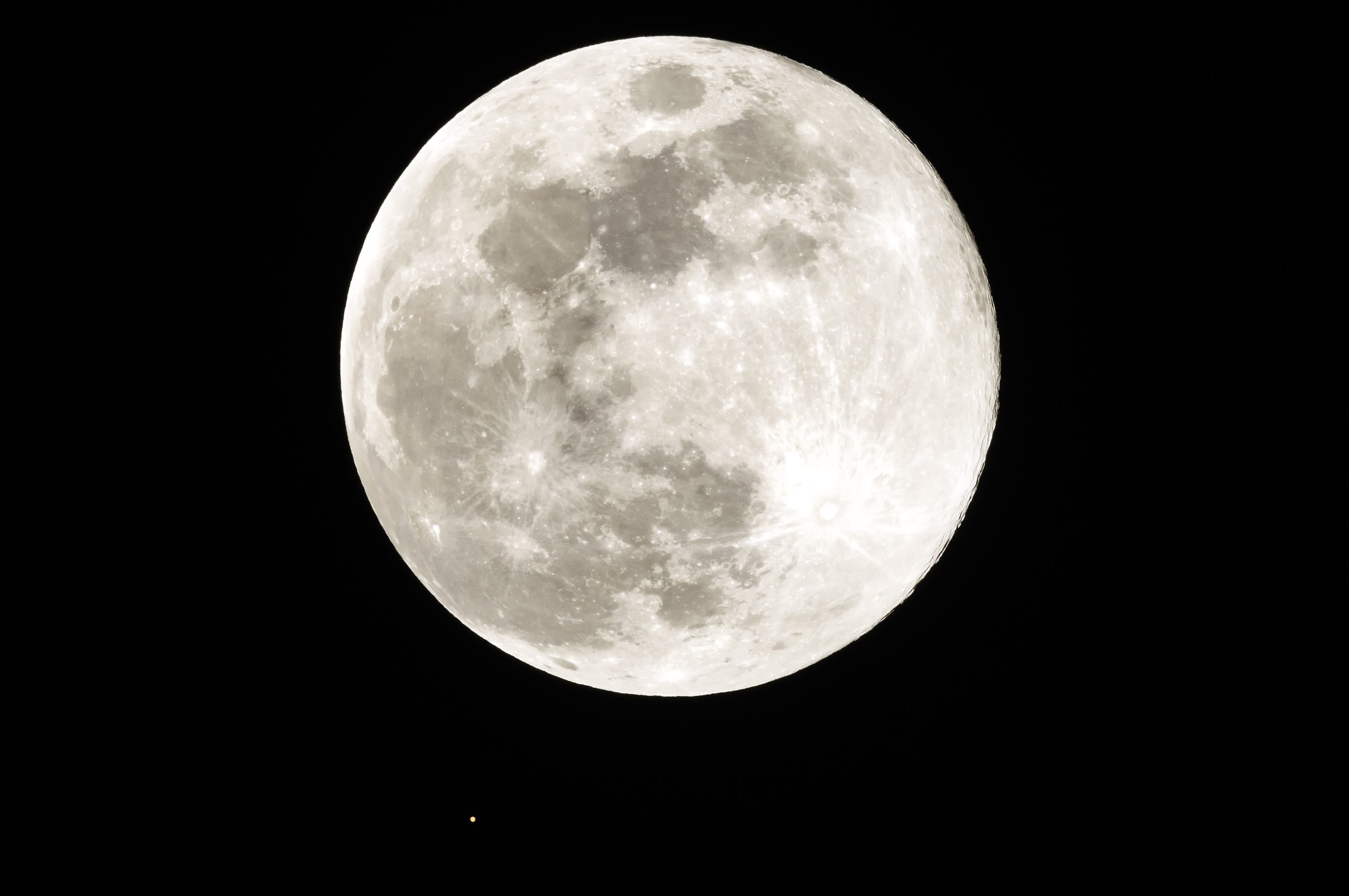 Wolf Moon And Mars Occultation Lead The Best Week's Photos Orbital Today