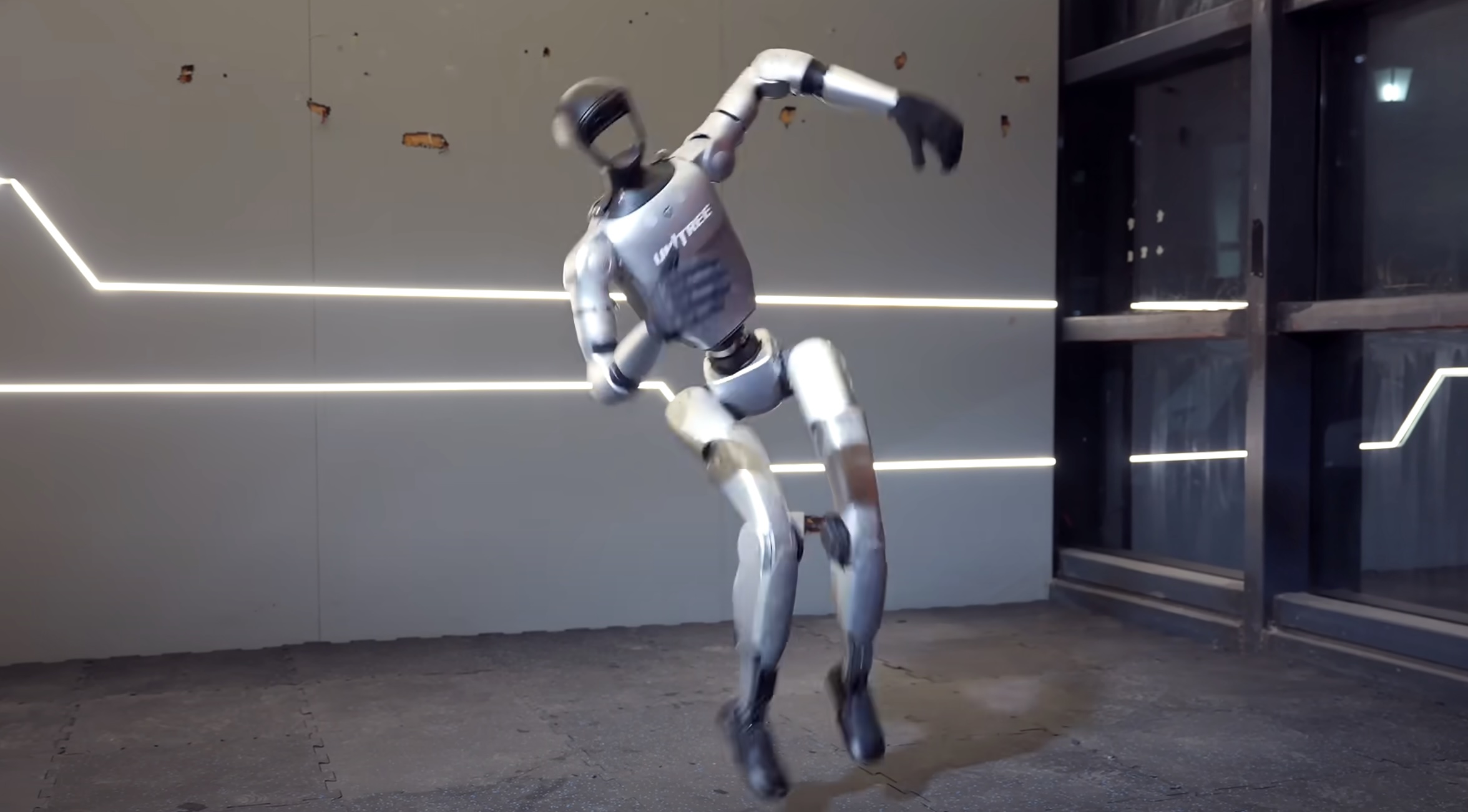China’s New Humanoid Robot Pulls Off a Side Flip — It’s Unlike Anything We’ve Seen (VIDEO) China’s New Humanoid Robot Pulls Off a Side Flip — It’s Unlike Anything We’ve Seen (VIDEO)